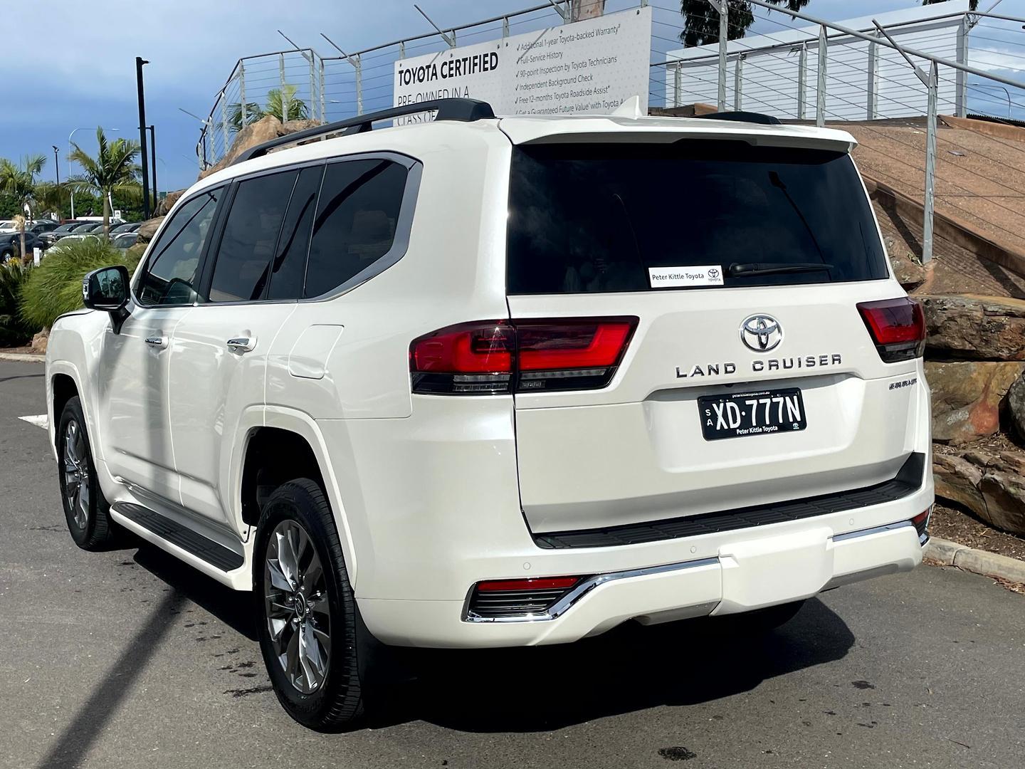 2021 Toyota Landcruiser Sahara ZX in White