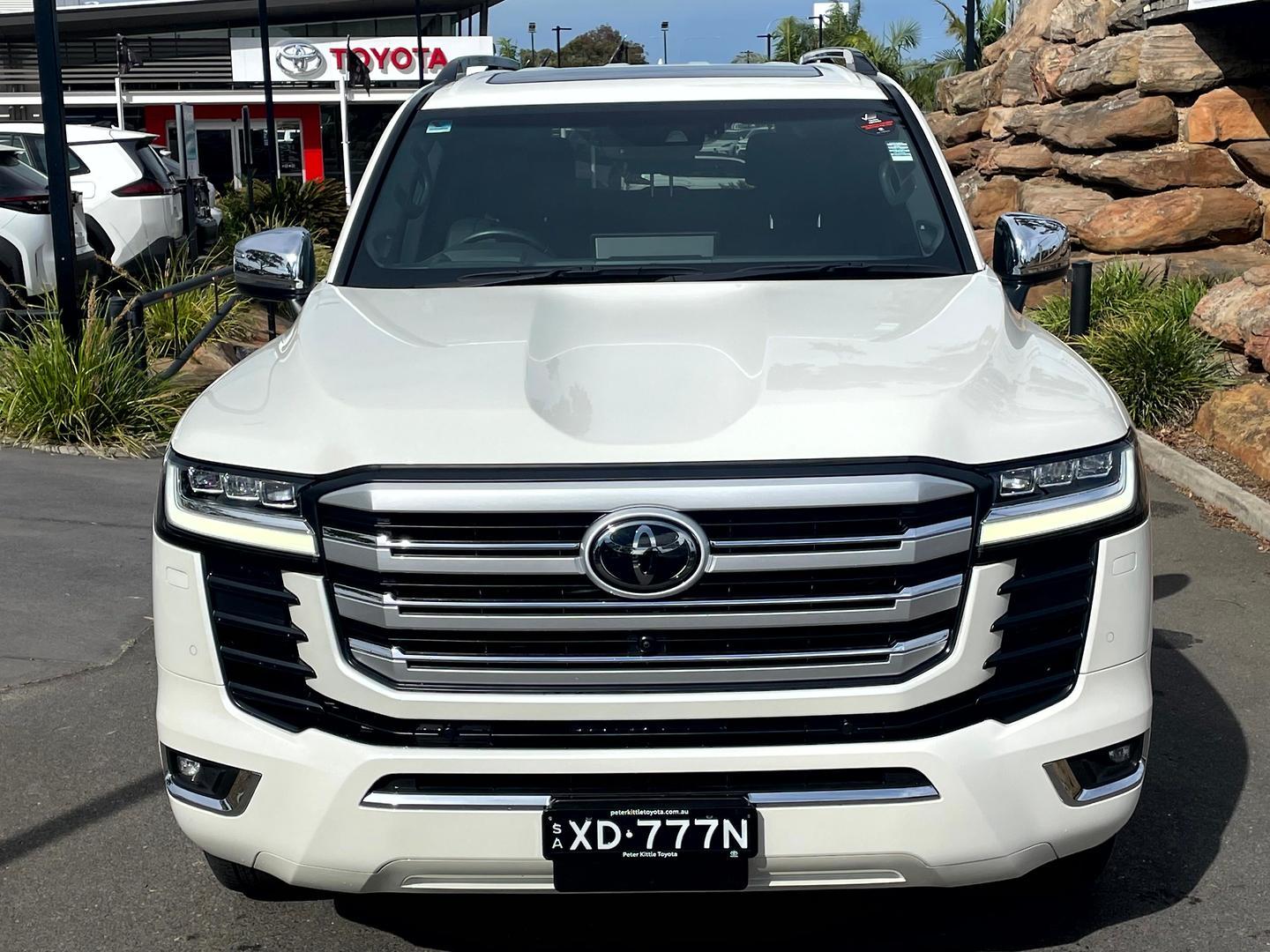 2021 Toyota Landcruiser Sahara ZX in White
