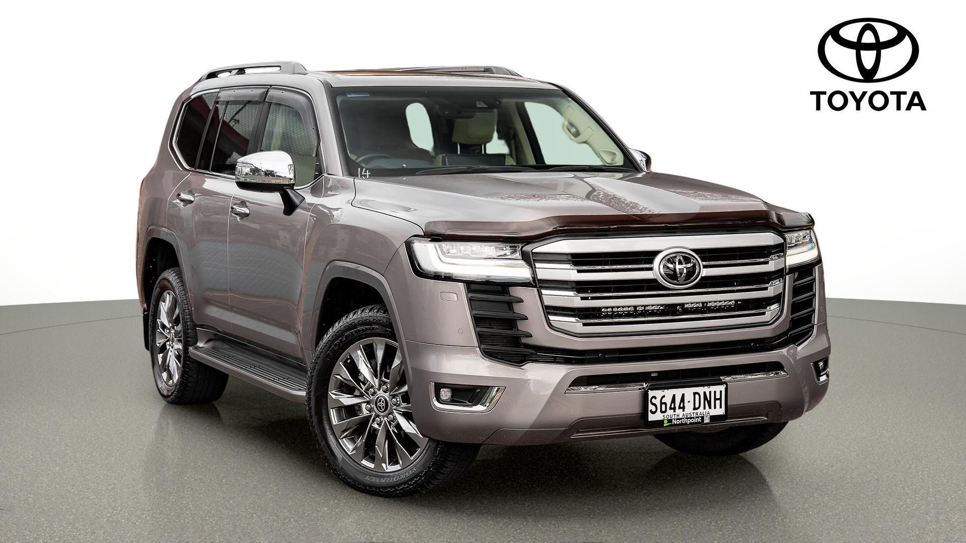 2022 Toyota Landcruiser Sahara ZX in Bronze