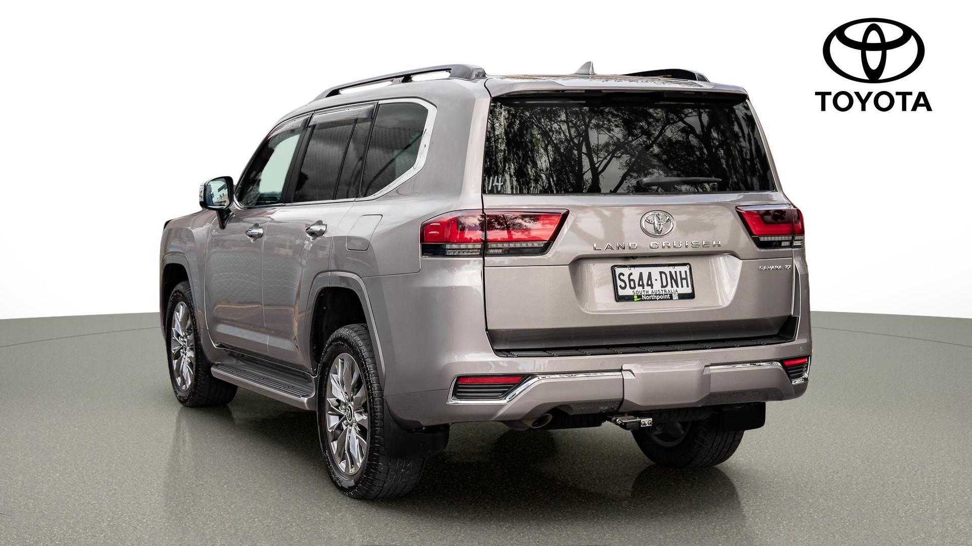 2022 Toyota Landcruiser Sahara ZX in Bronze