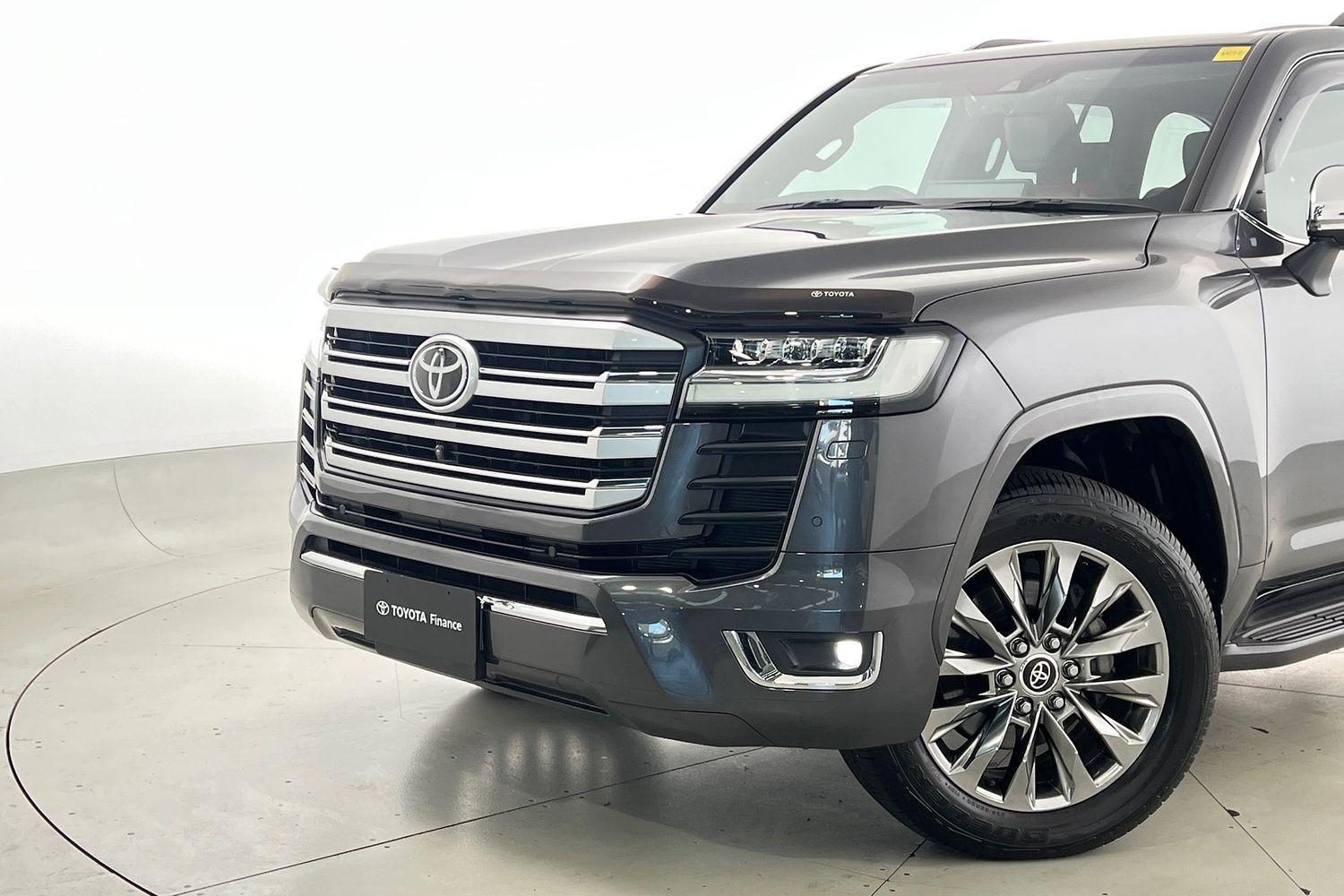 2022 Toyota Landcruiser Sahara ZX in Silver