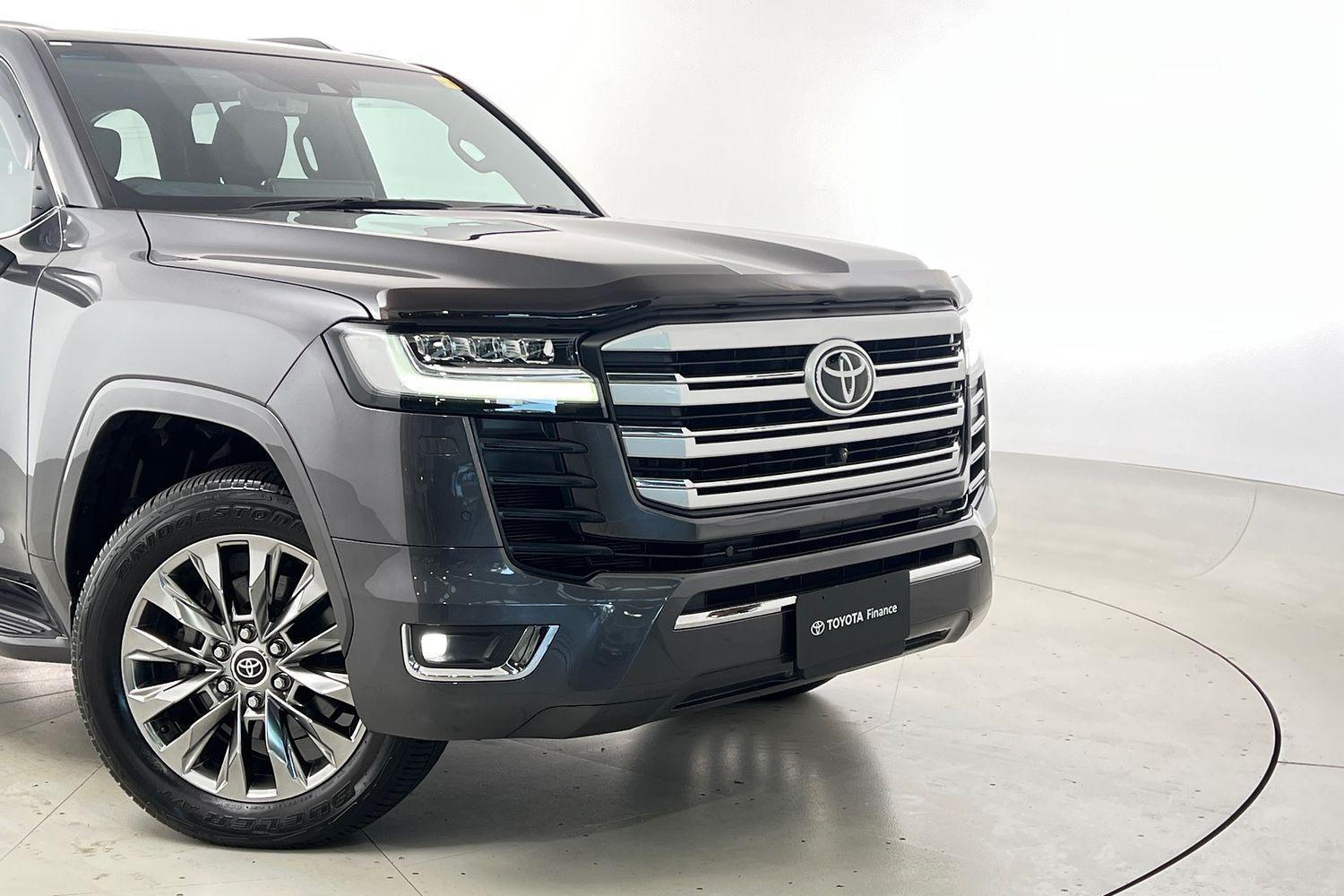 2022 Toyota Landcruiser Sahara ZX in Silver