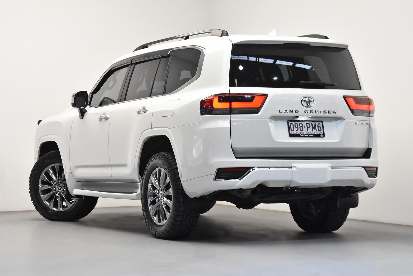 2023 Toyota Landcruiser Sahara ZX in White