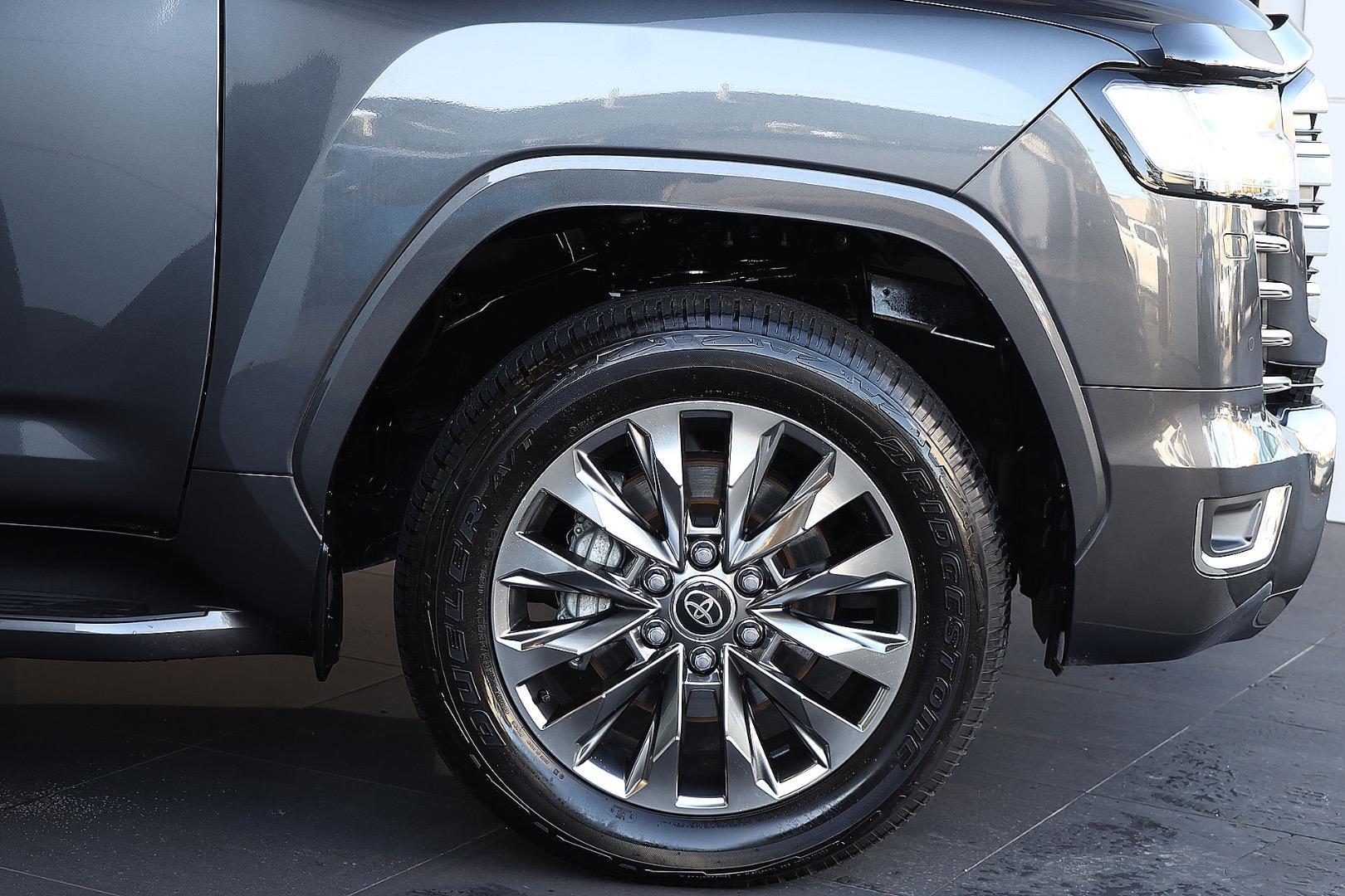 2025 Toyota Landcruiser Sahara ZX in Silver