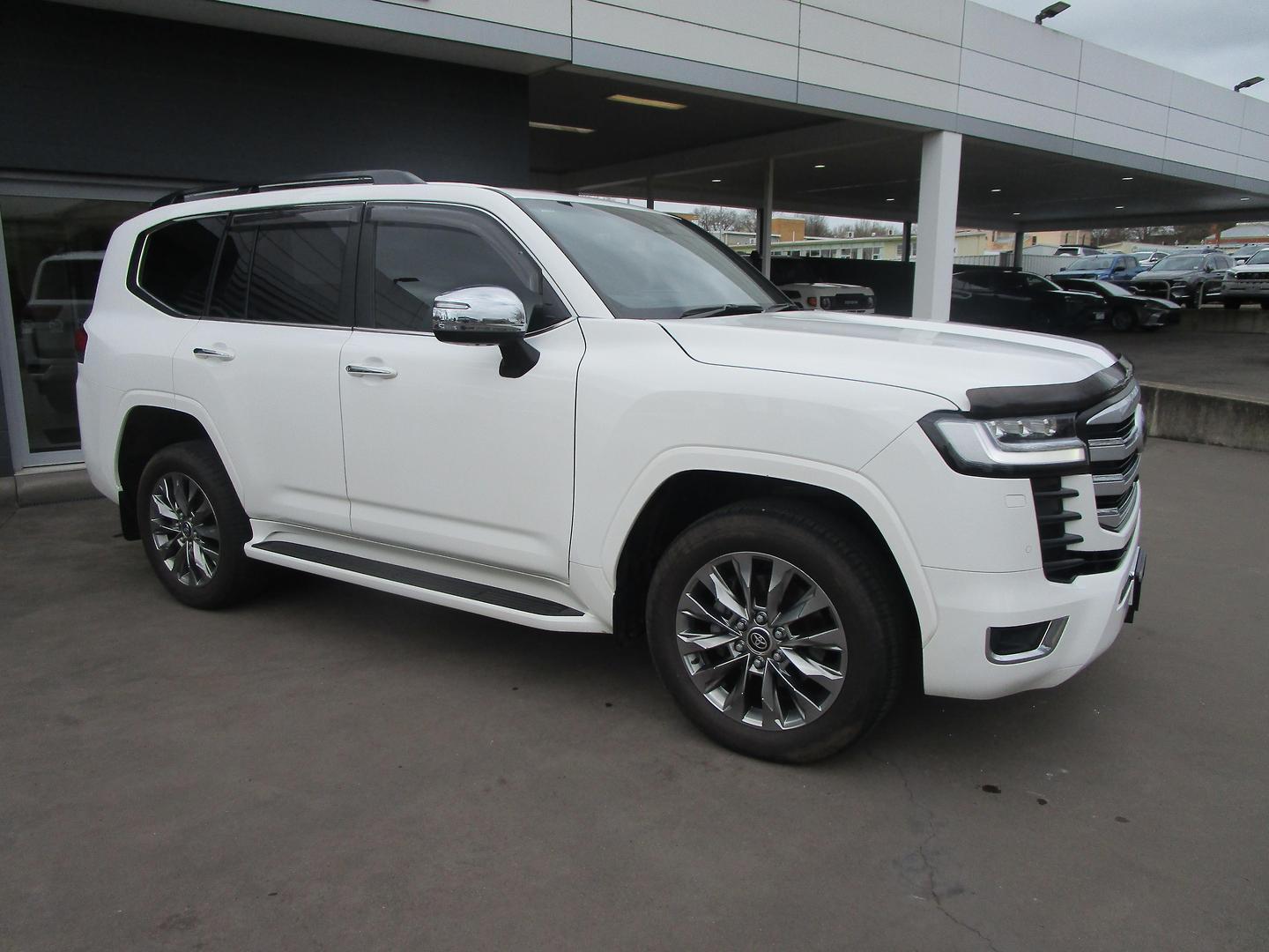 2021 Toyota Landcruiser Sahara ZX in White
