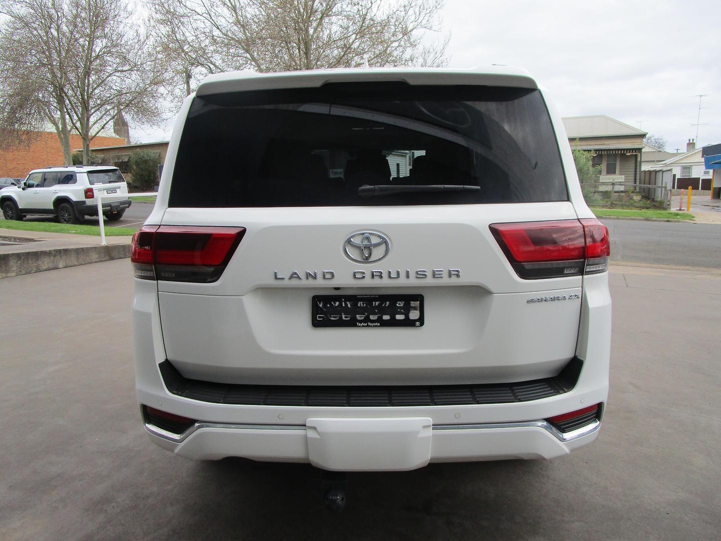 2021 Toyota Landcruiser Sahara ZX in White