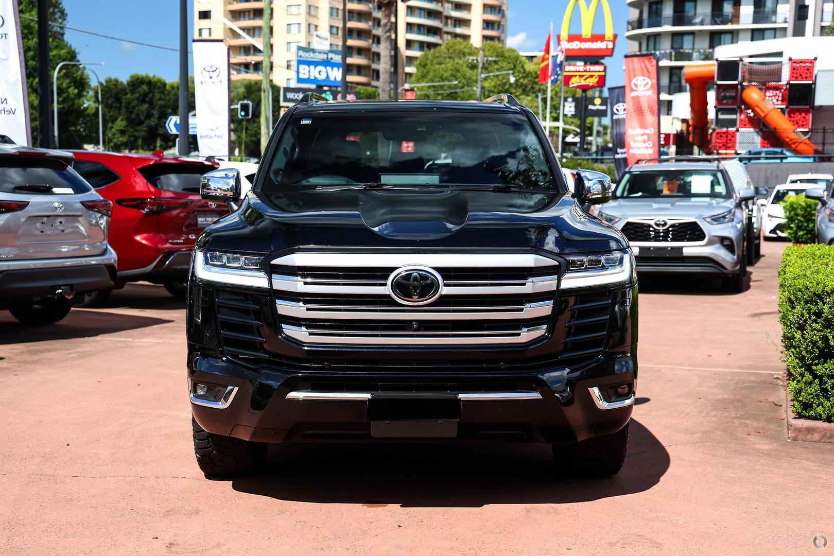 2022 Toyota Landcruiser Sahara ZX in Black