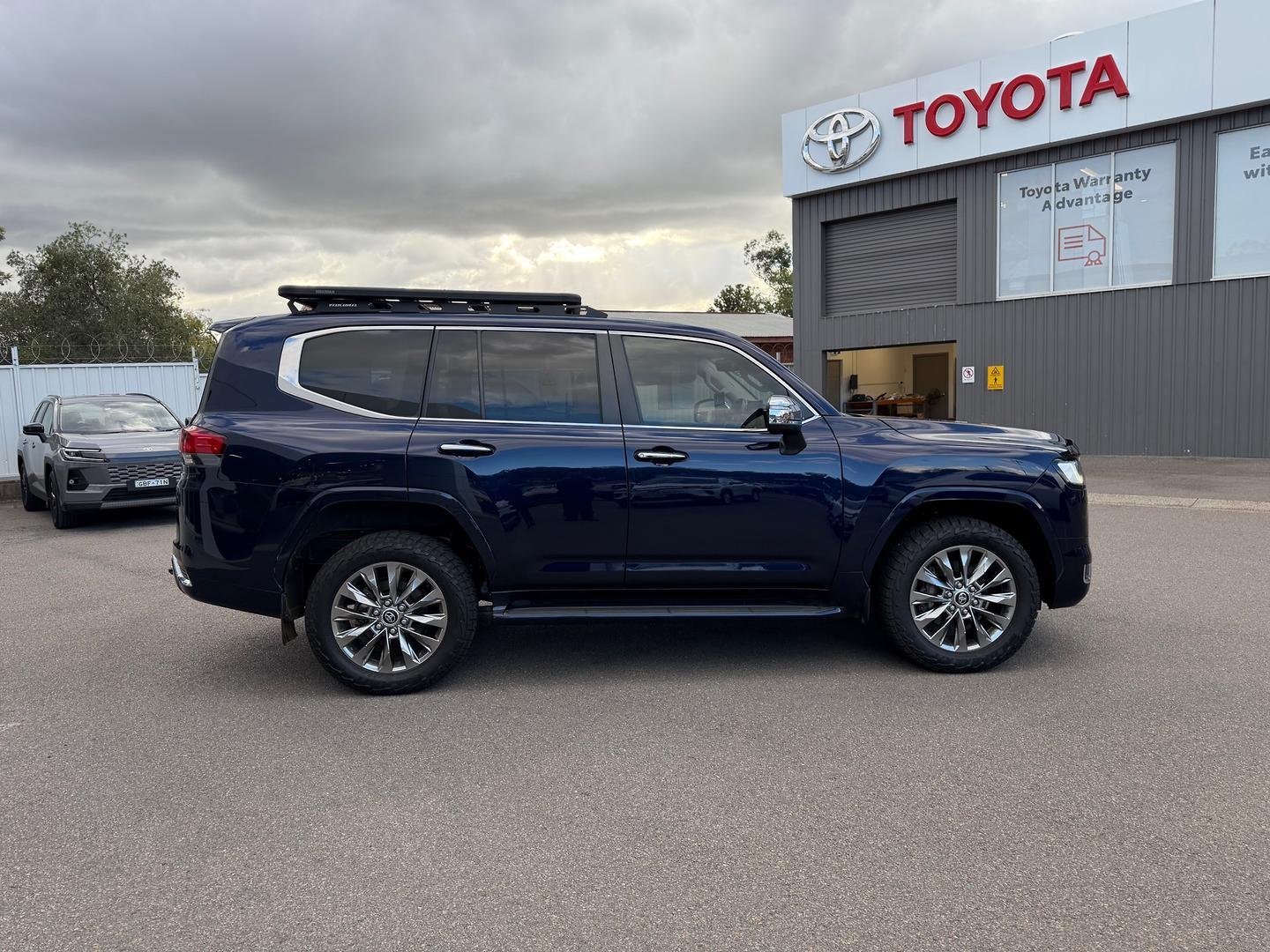 2022 Toyota Landcruiser 300 Sahara ZX in Blue