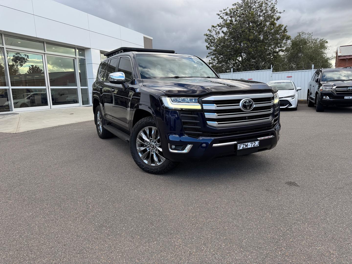 2022 Toyota Landcruiser 300 Sahara ZX in Blue