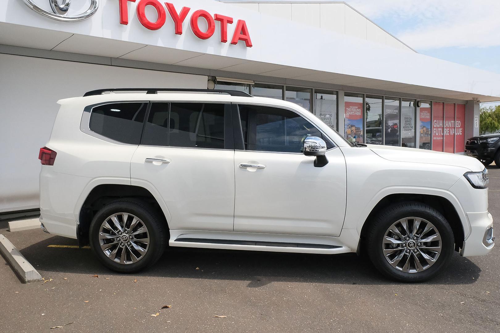 2023 Toyota Landcruiser Sahara ZX in White