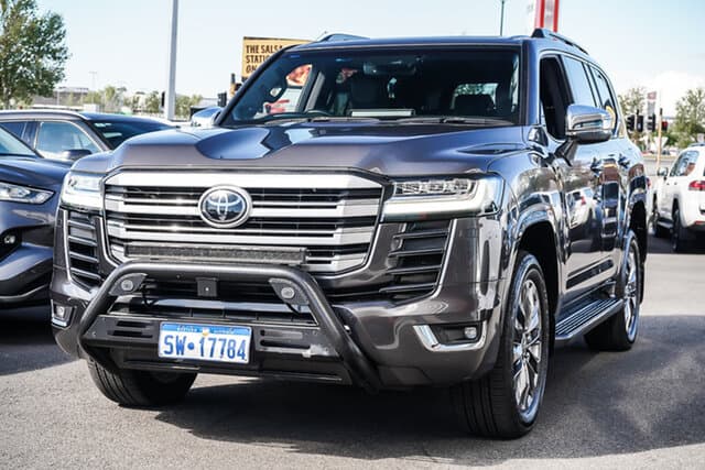 2023 Toyota Landcruiser Sahara ZX in Silver