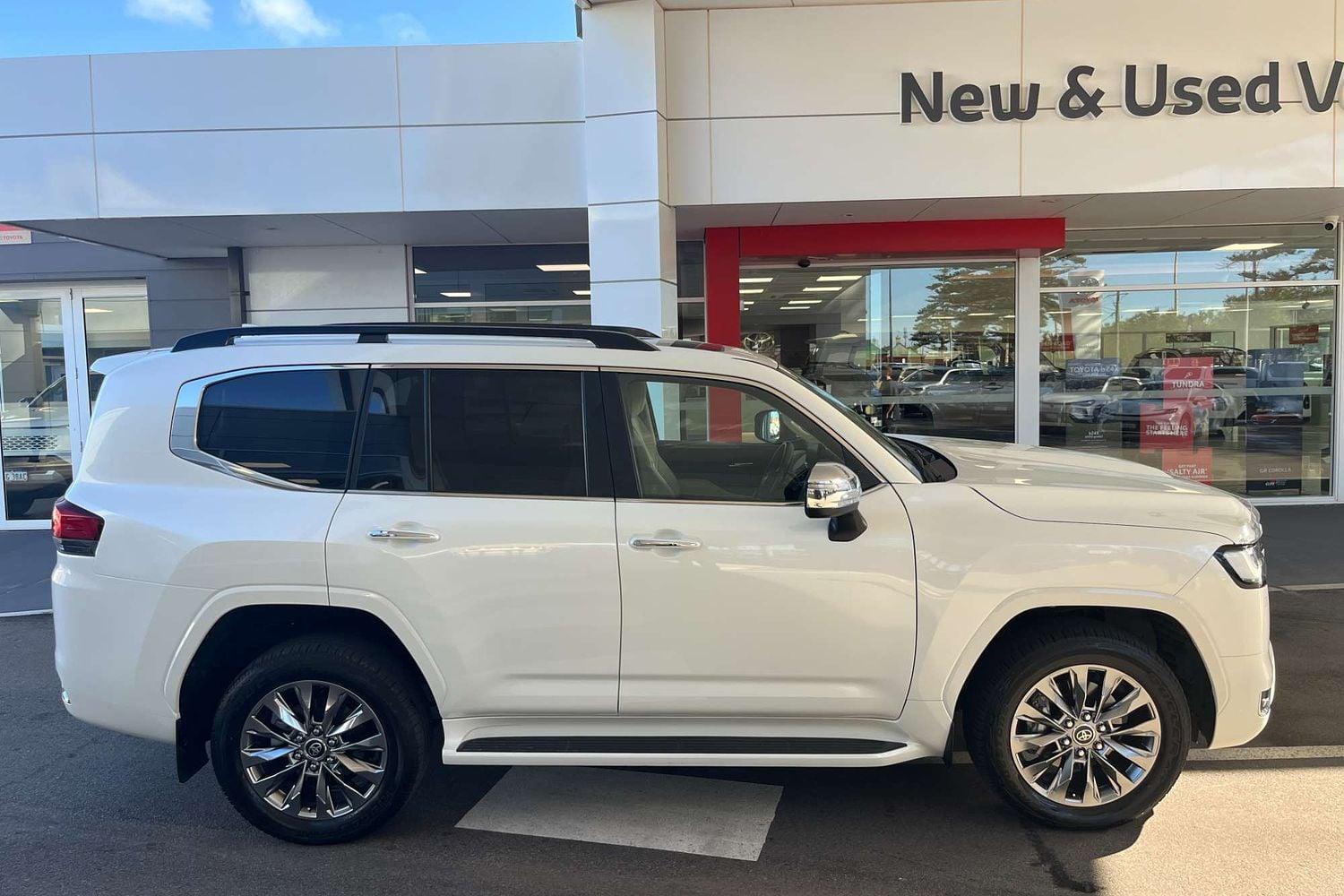 2023 Toyota Landcruiser Sahara ZX in White