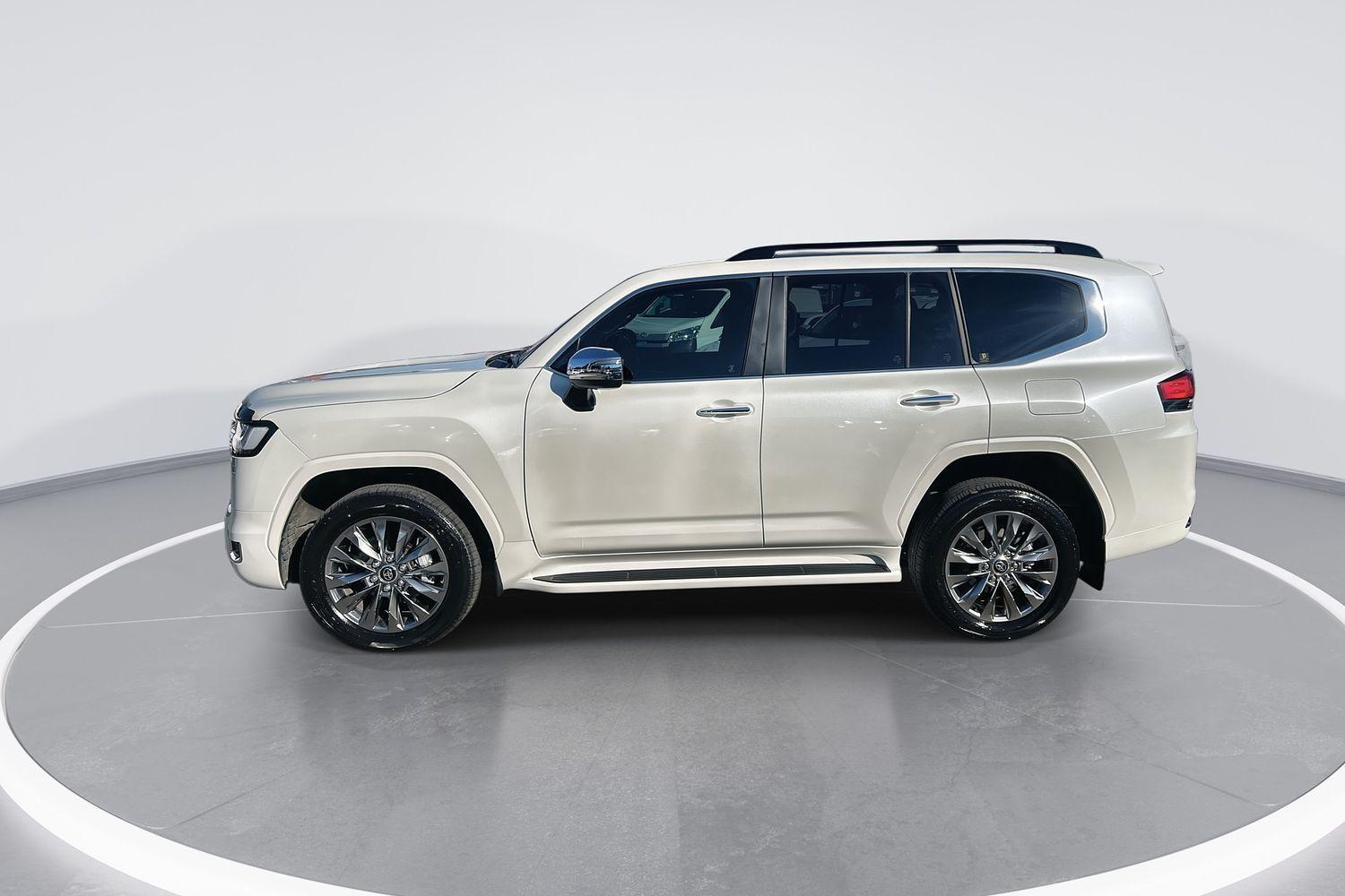 2024 Toyota Landcruiser Sahara ZX in White