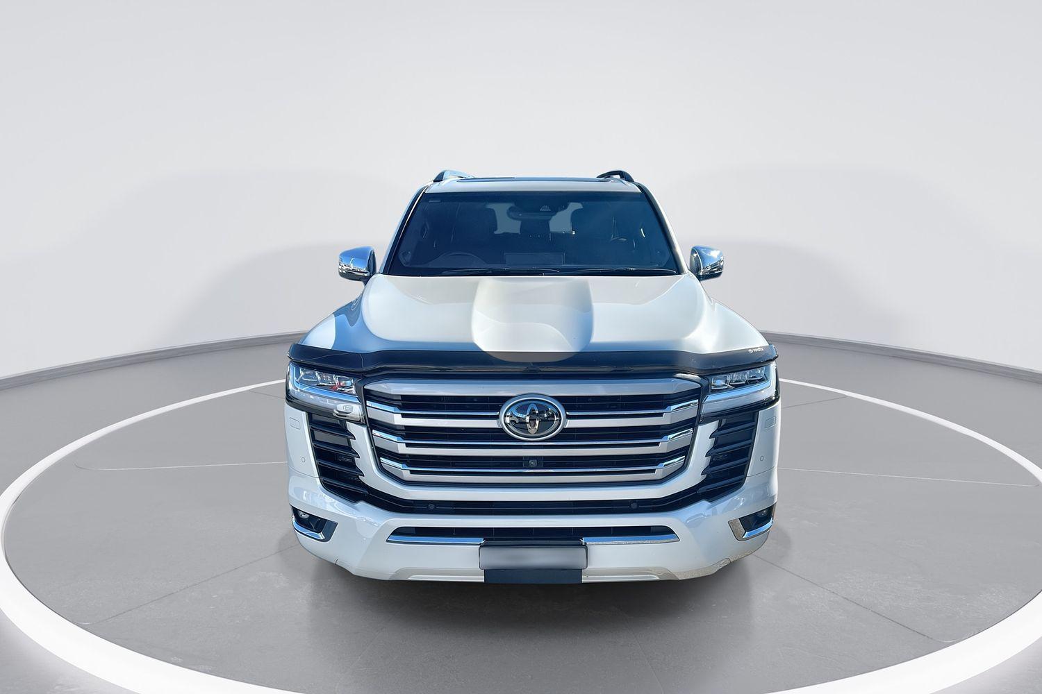 2024 Toyota Landcruiser Sahara ZX in White