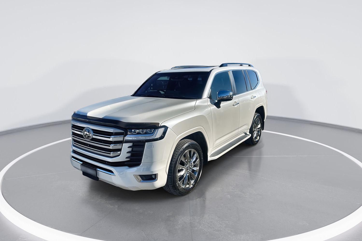 2024 Toyota Landcruiser Sahara ZX in White