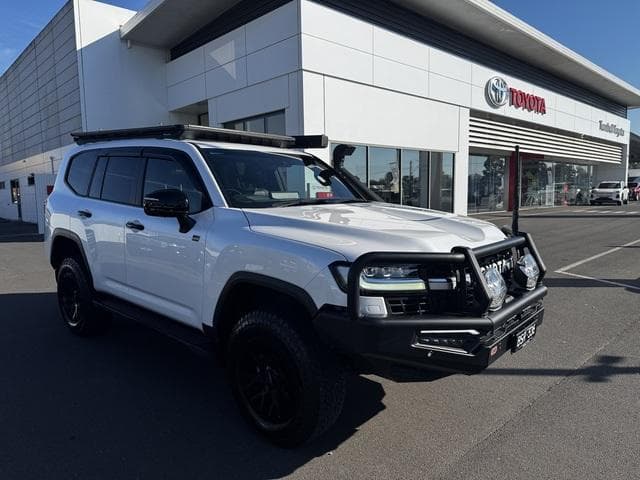 2021 Toyota Landcruiser GR-S in White