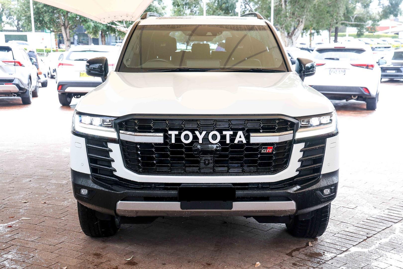 2022 Toyota Landcruiser GR-S in White