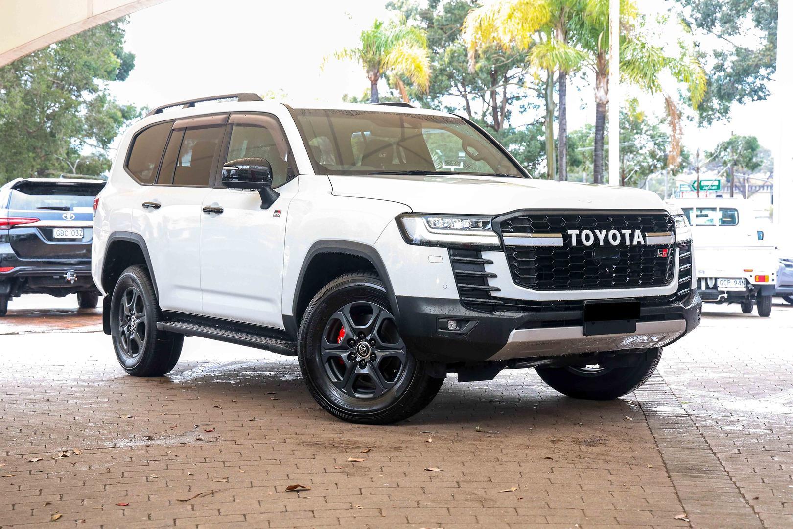 2022 Toyota Landcruiser GR-S in White