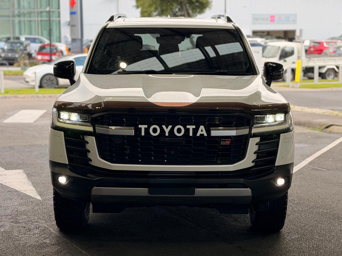2022 Toyota Landcruiser GR-S in White