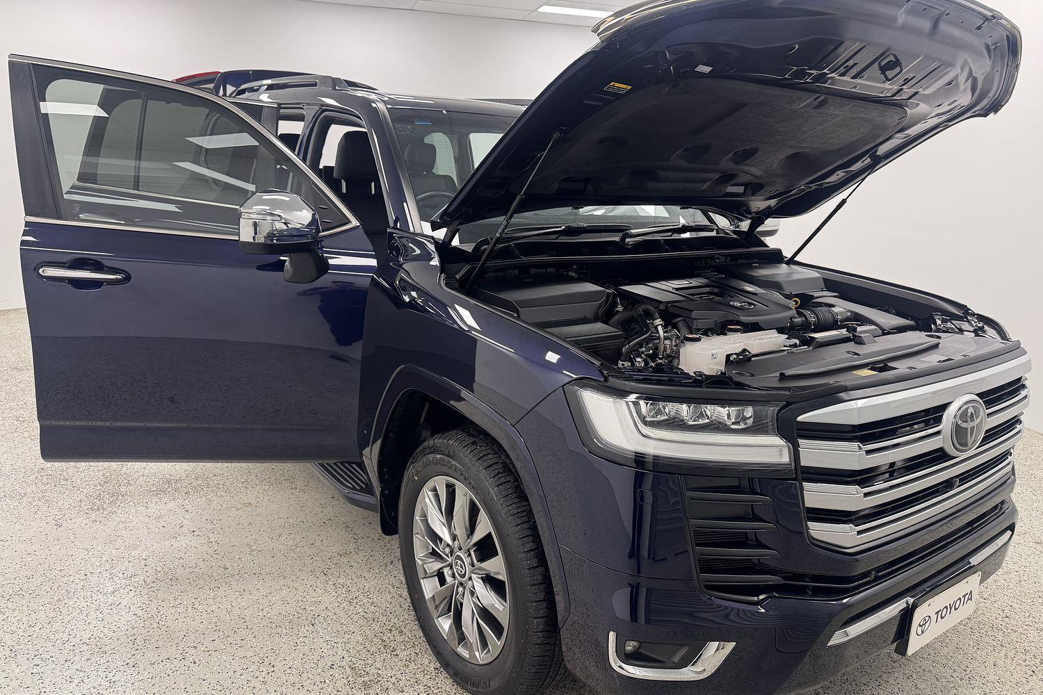2023 Toyota Landcruiser Sahara ZX in Blue