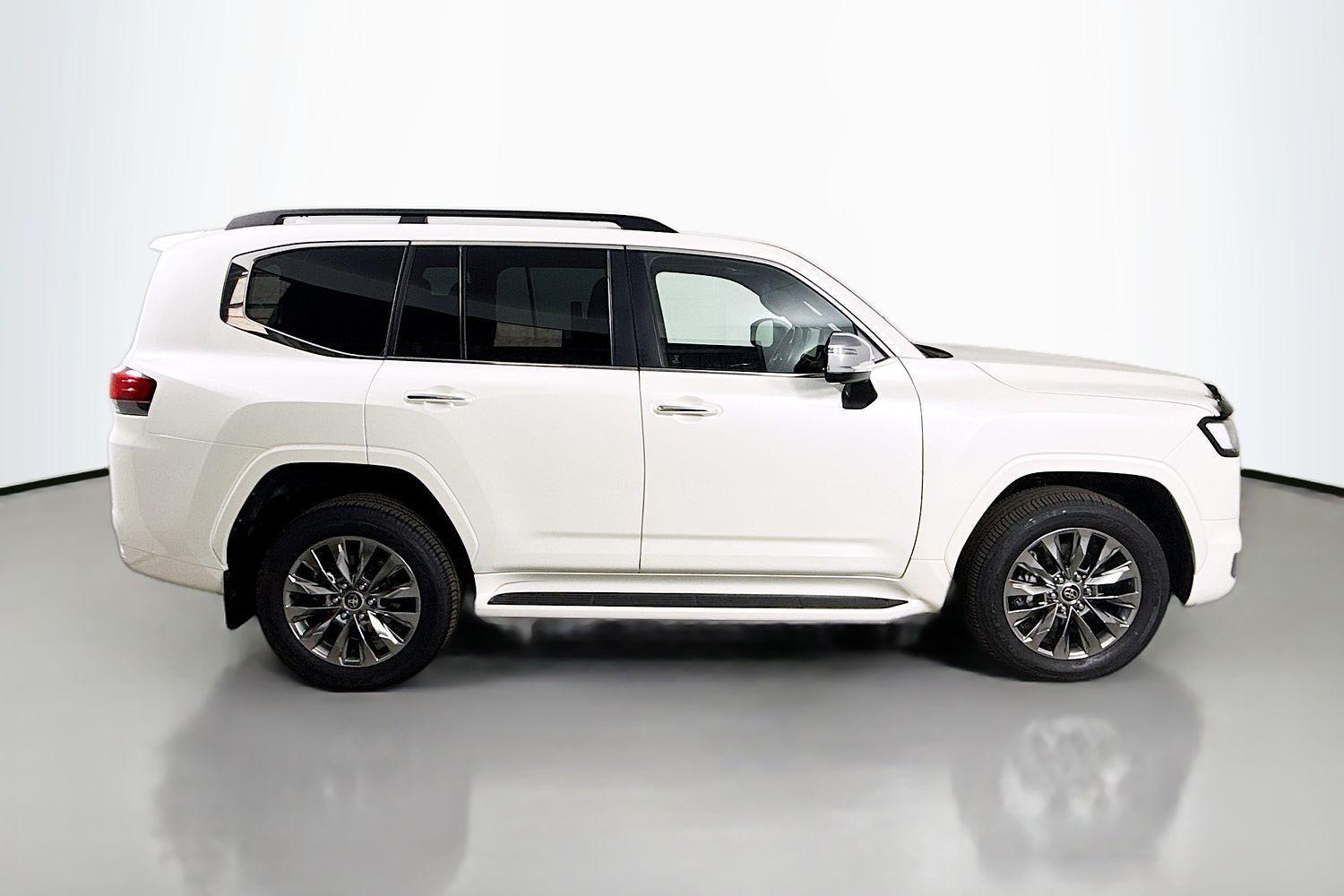2022 Toyota Landcruiser Sahara ZX in White