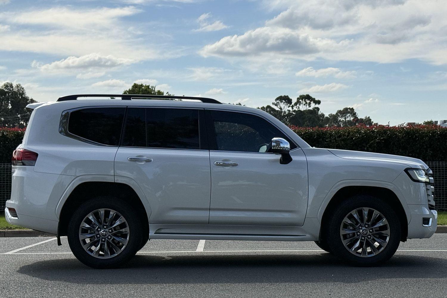 2023 Toyota Landcruiser Sahara ZX in White