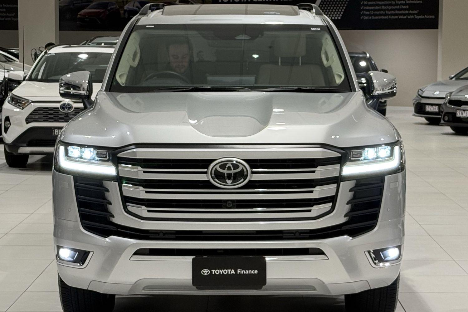 2025 Toyota Landcruiser Sahara ZX in Silver
