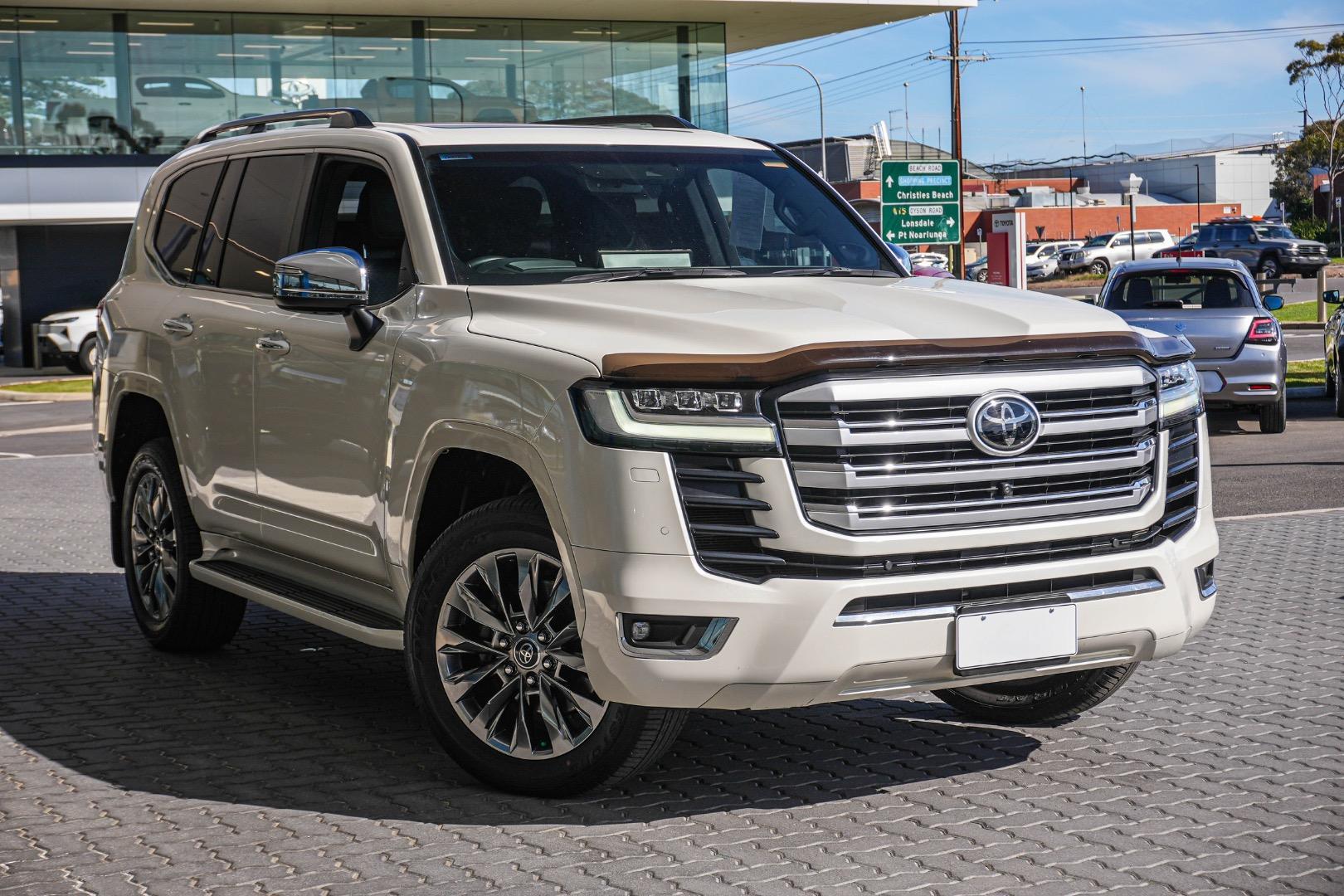 2021 Toyota Landcruiser Sahara ZX in White