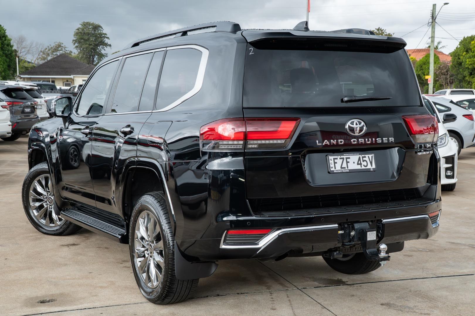 2026 Toyota Landcruiser Sahara ZX in Black