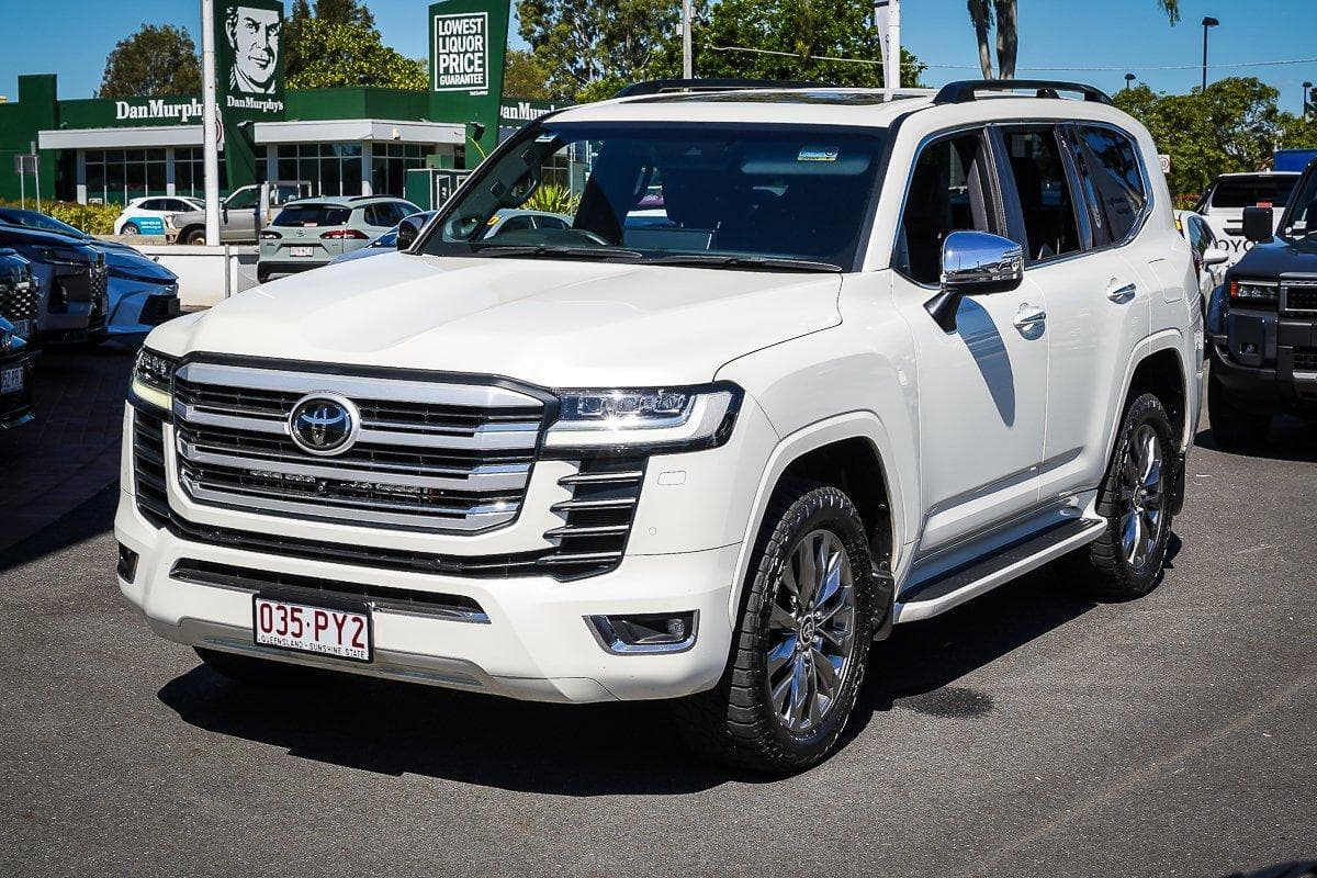 2021 Toyota Landcruiser Sahara ZX in White