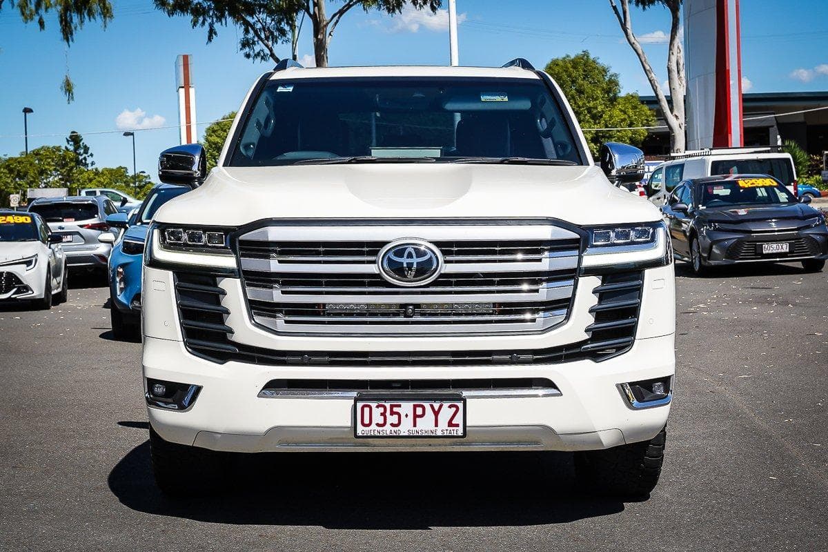 2021 Toyota Landcruiser Sahara ZX in White