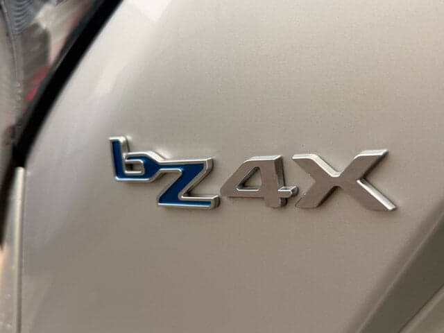 2023 Toyota bZ4X Standard 2WD in Silver