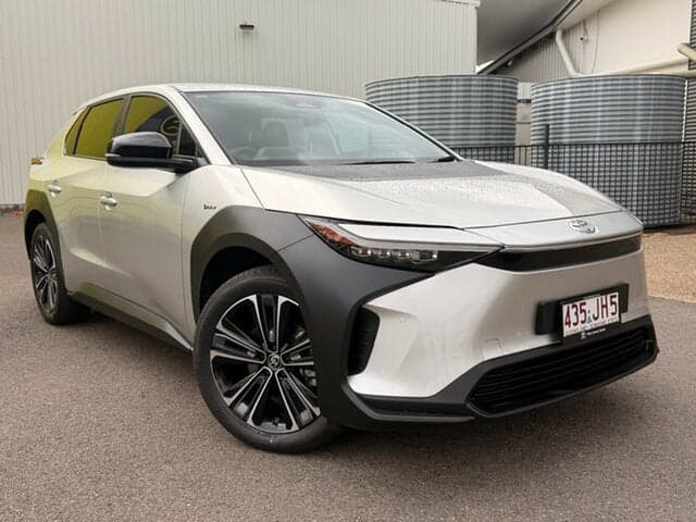 2023 Toyota bZ4X Standard 2WD in Silver