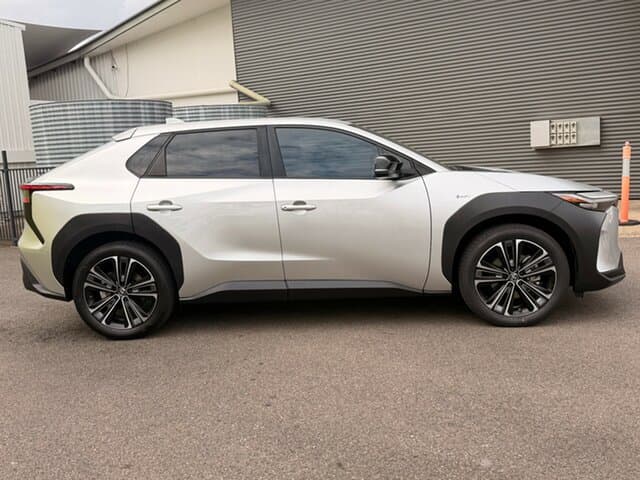 2023 Toyota bZ4X Standard 2WD in Silver