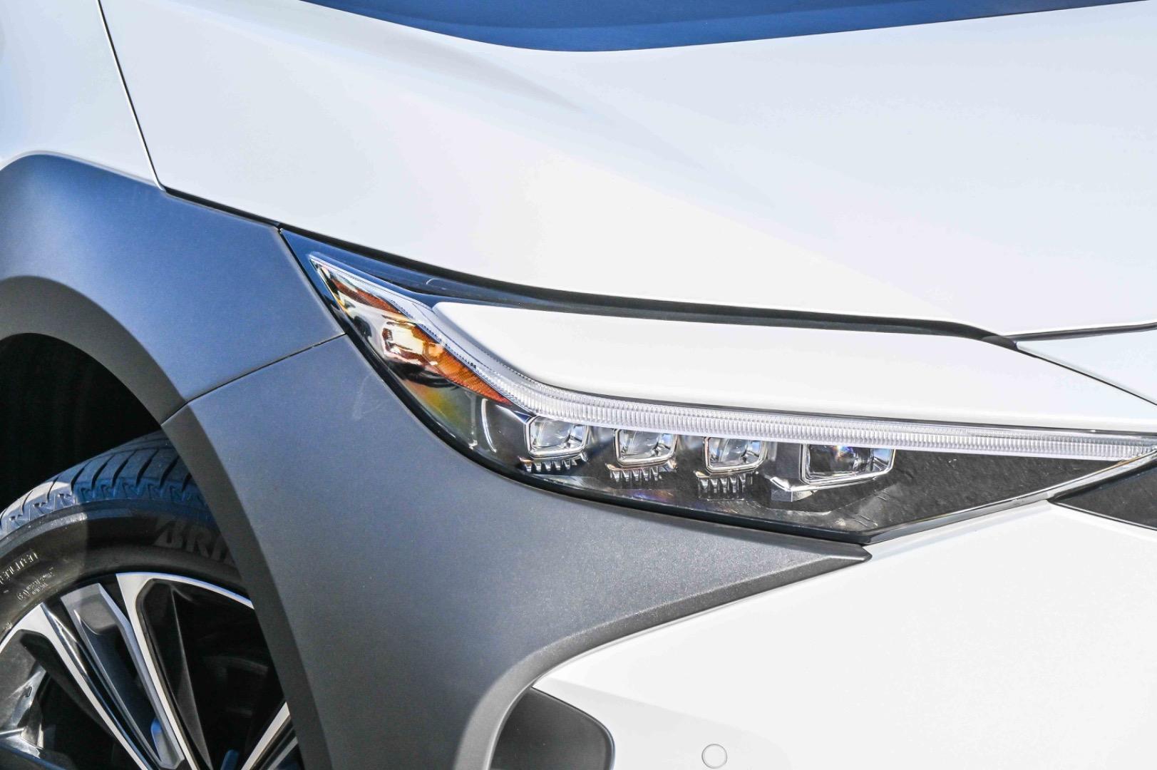 2024 Toyota bZ4X 2WD in White