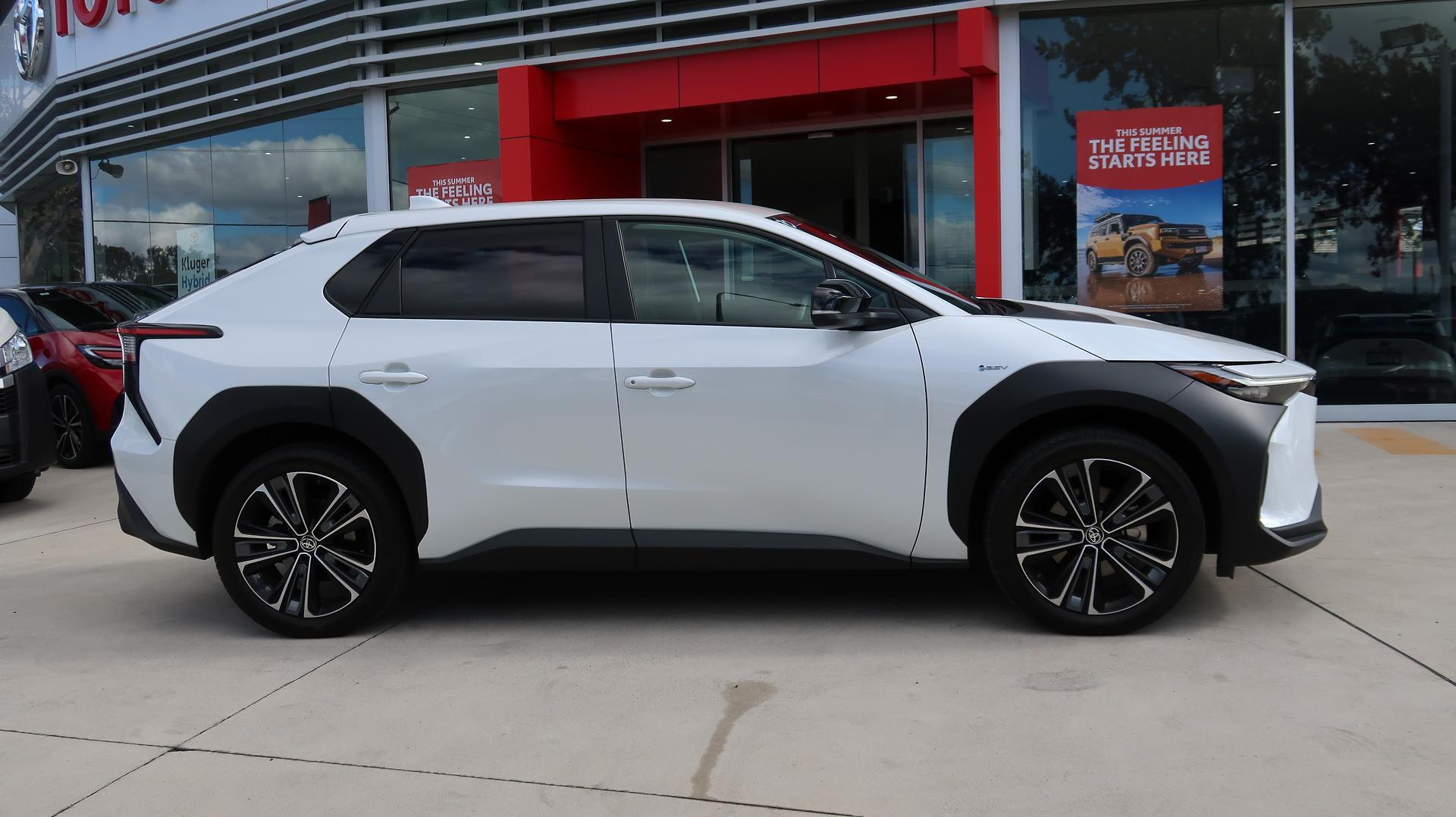 2024 Toyota bZ4X Standard 2WD in White