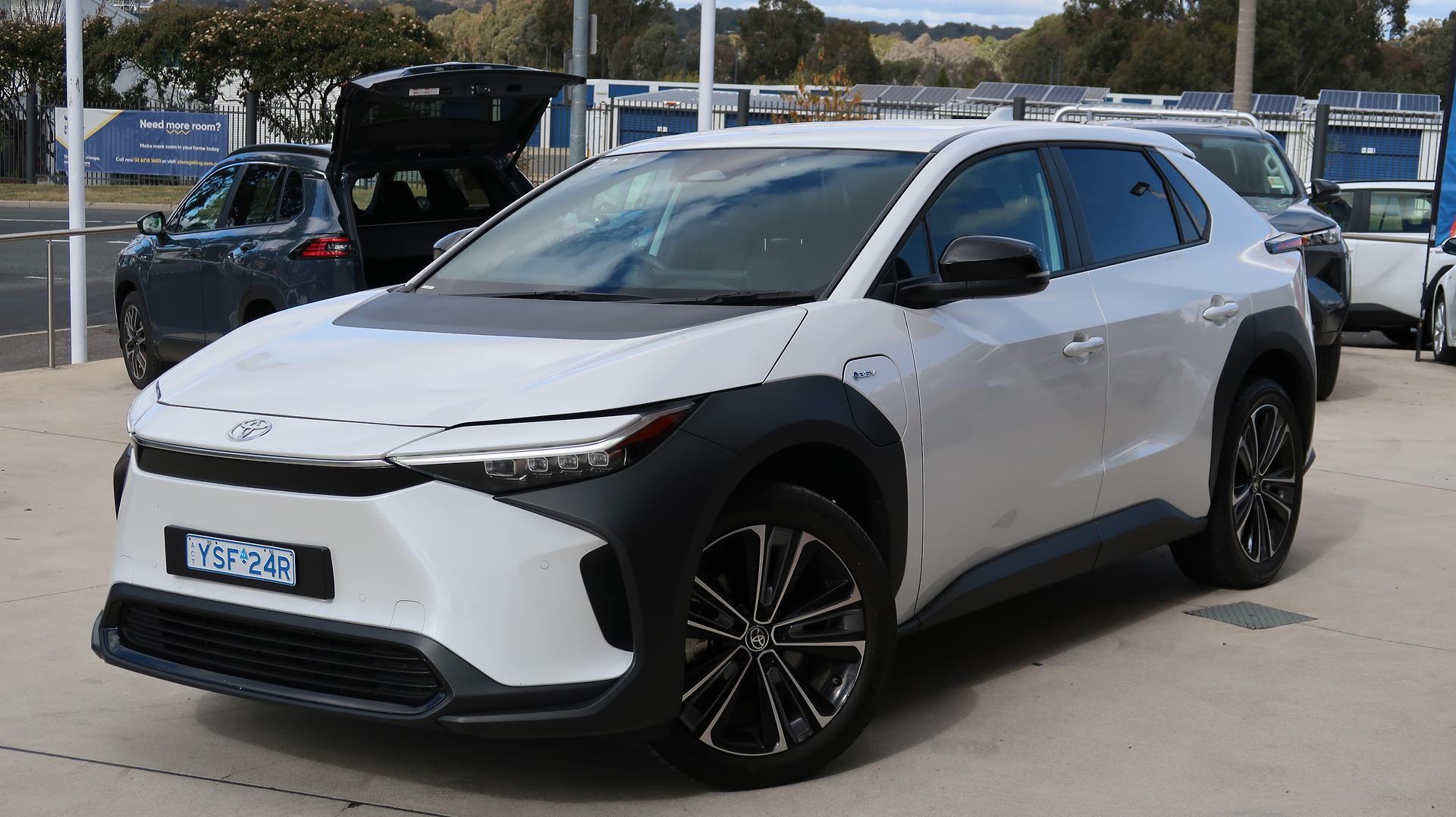 2024 Toyota bZ4X Standard 2WD in White