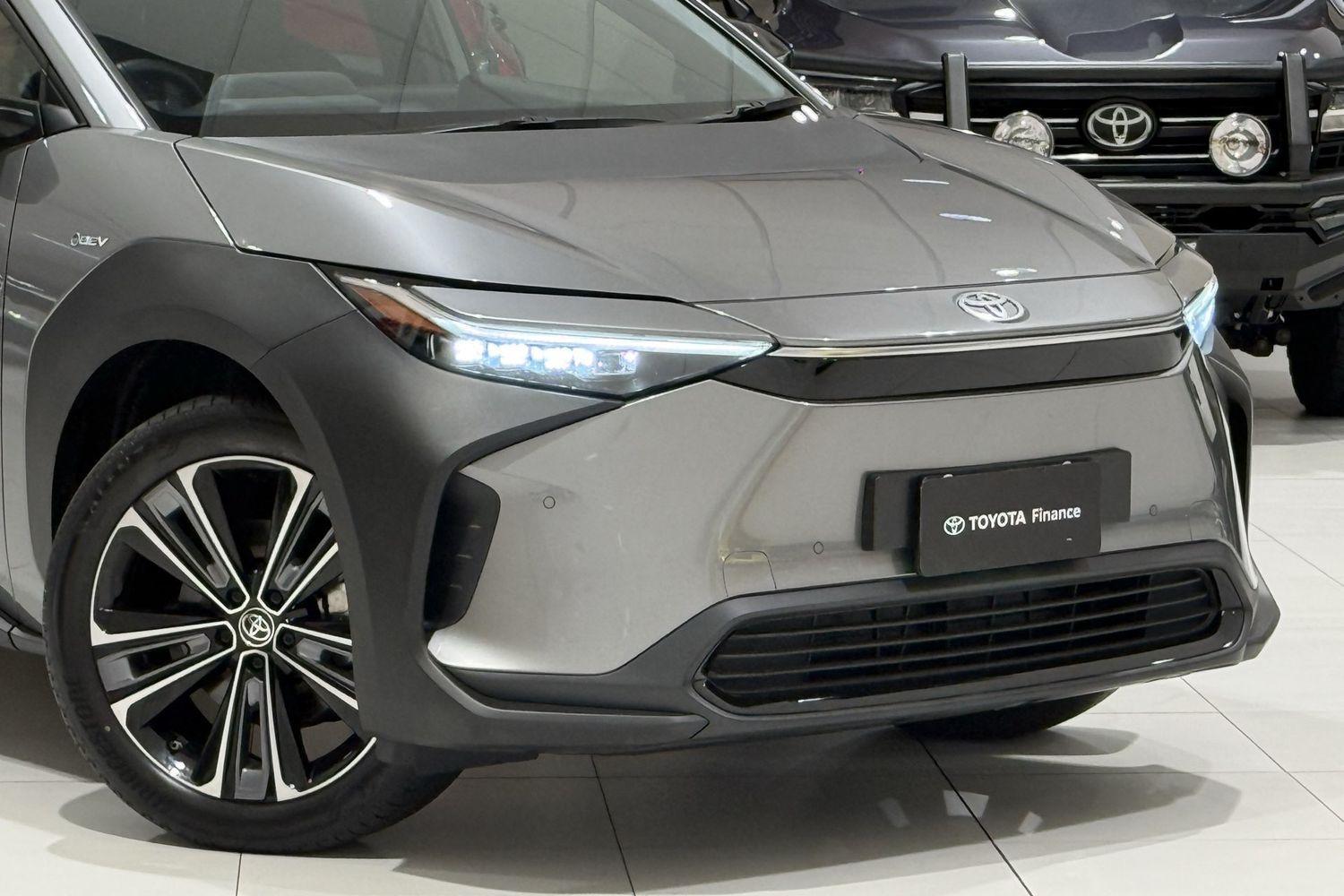 2024 Toyota bZ4X Standard 2WD in Silver