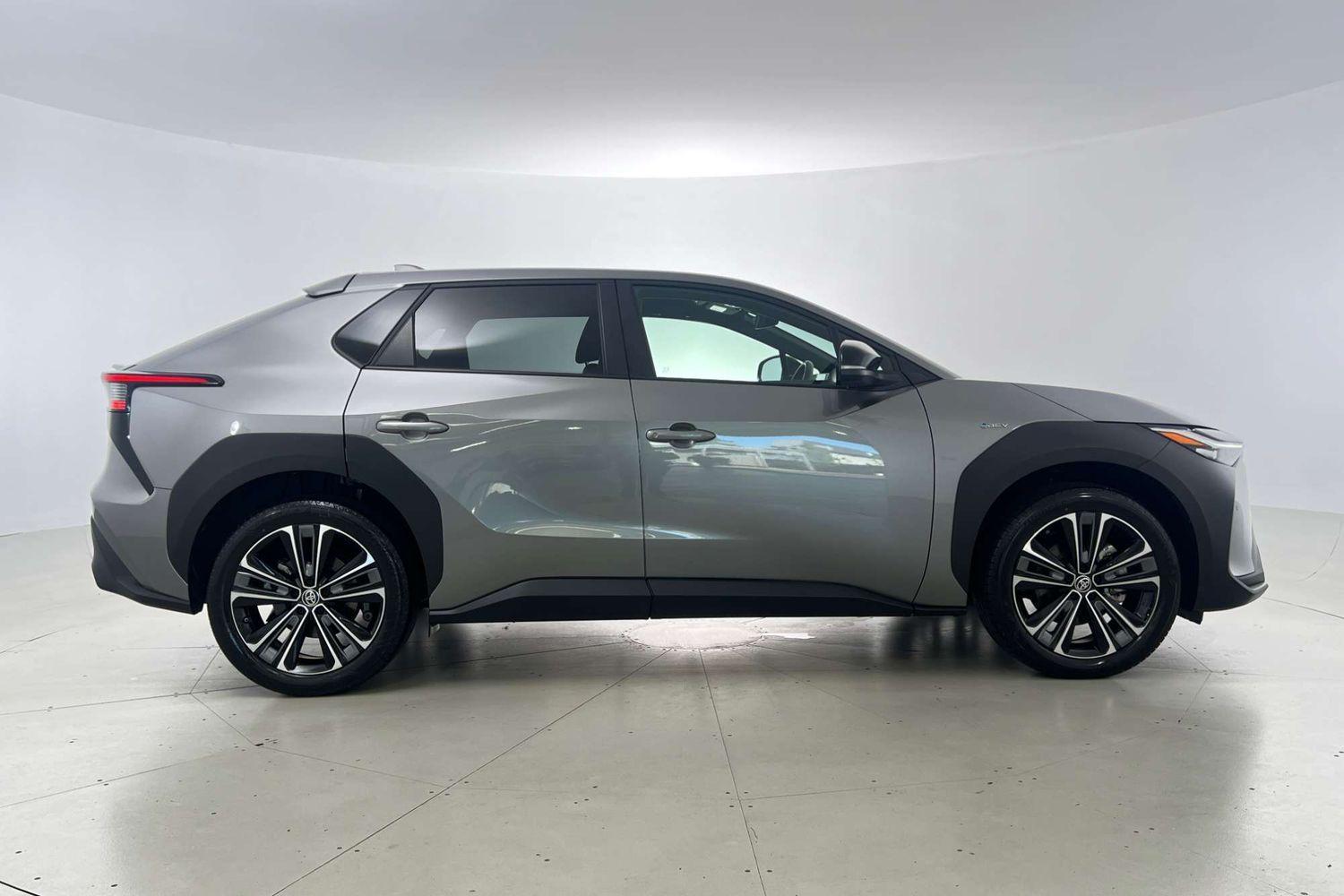 2024 Toyota bZ4X Standard 2WD in Silver