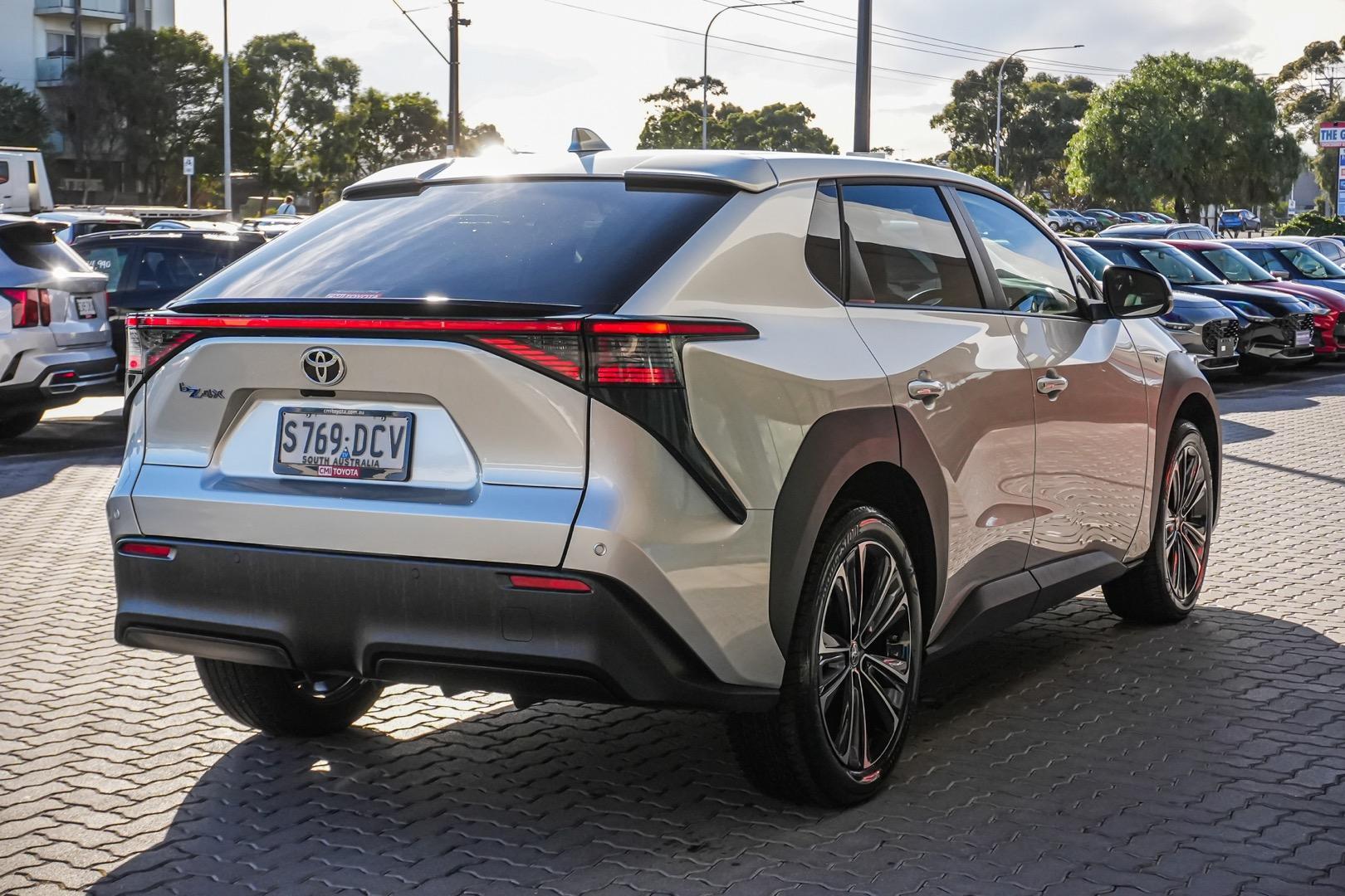 2024 Toyota bZ4X Standard 2WD in Silver