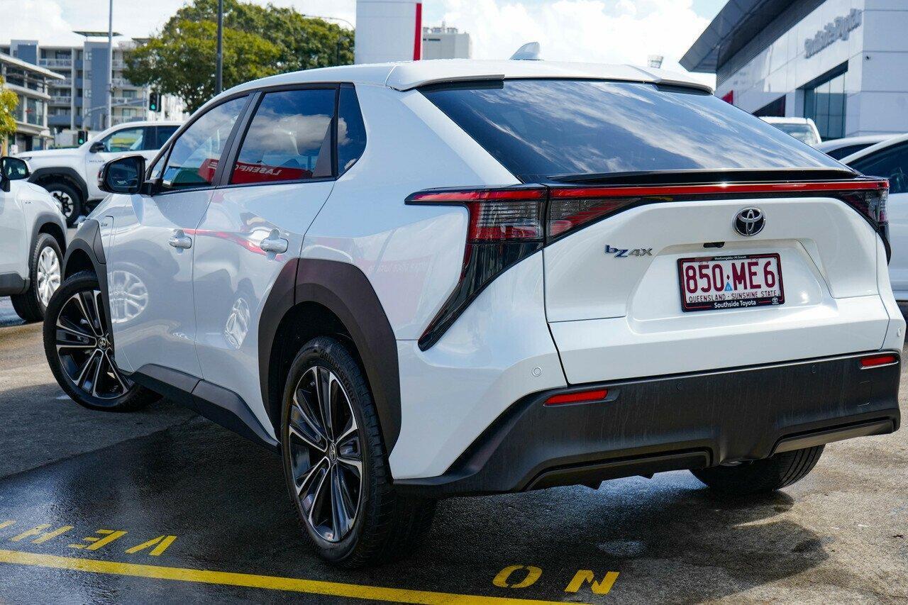 2024 Toyota bZ4X Standard 2WD in White
