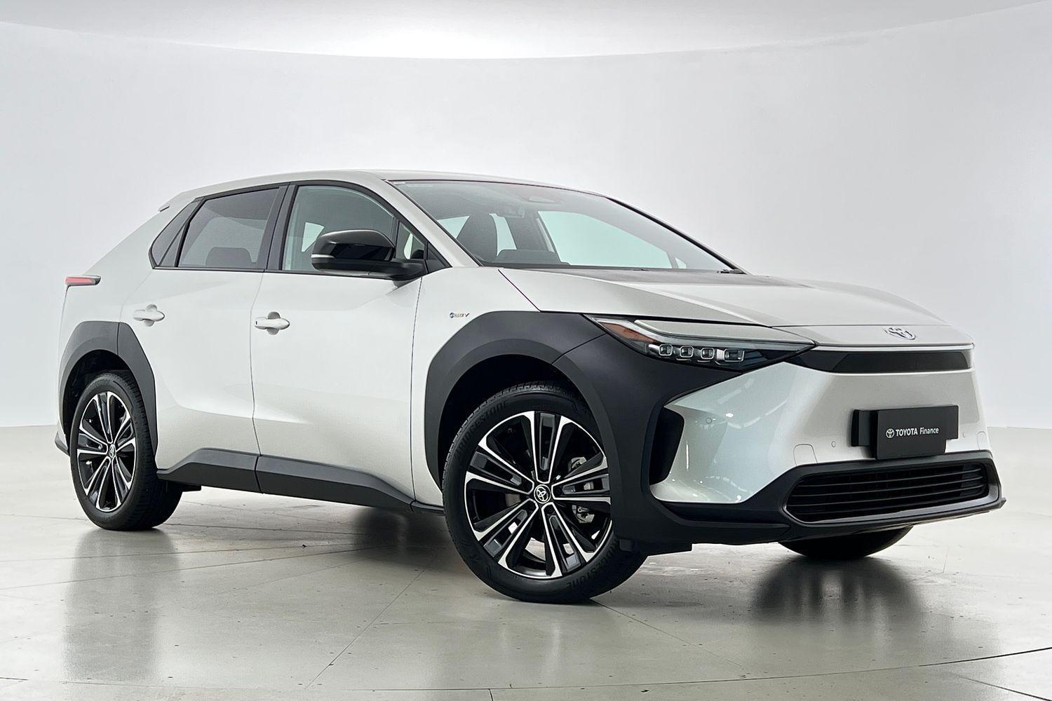 2024 Toyota bZ4X Standard 2WD in Silver