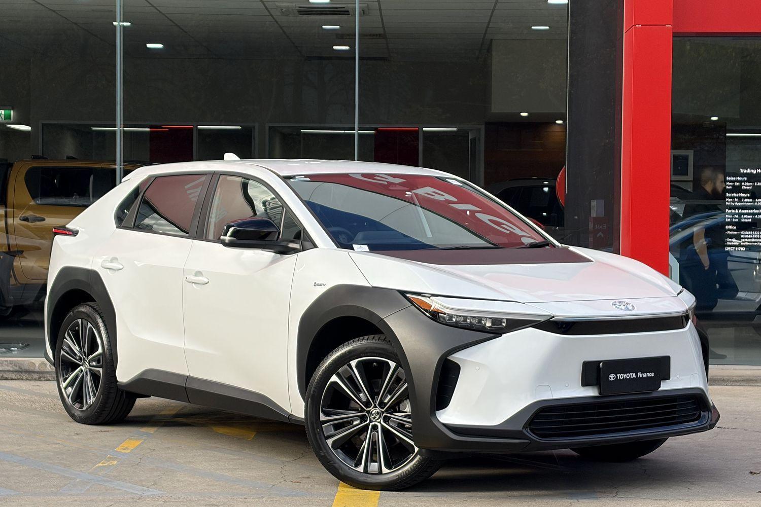 2024 Toyota bZ4X Standard 2WD in White