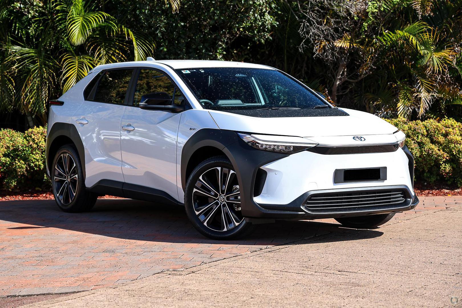 2024 Toyota bZ4X Standard 2WD in White