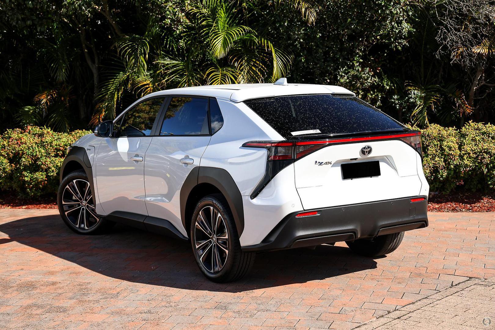 2024 Toyota bZ4X Standard 2WD in White