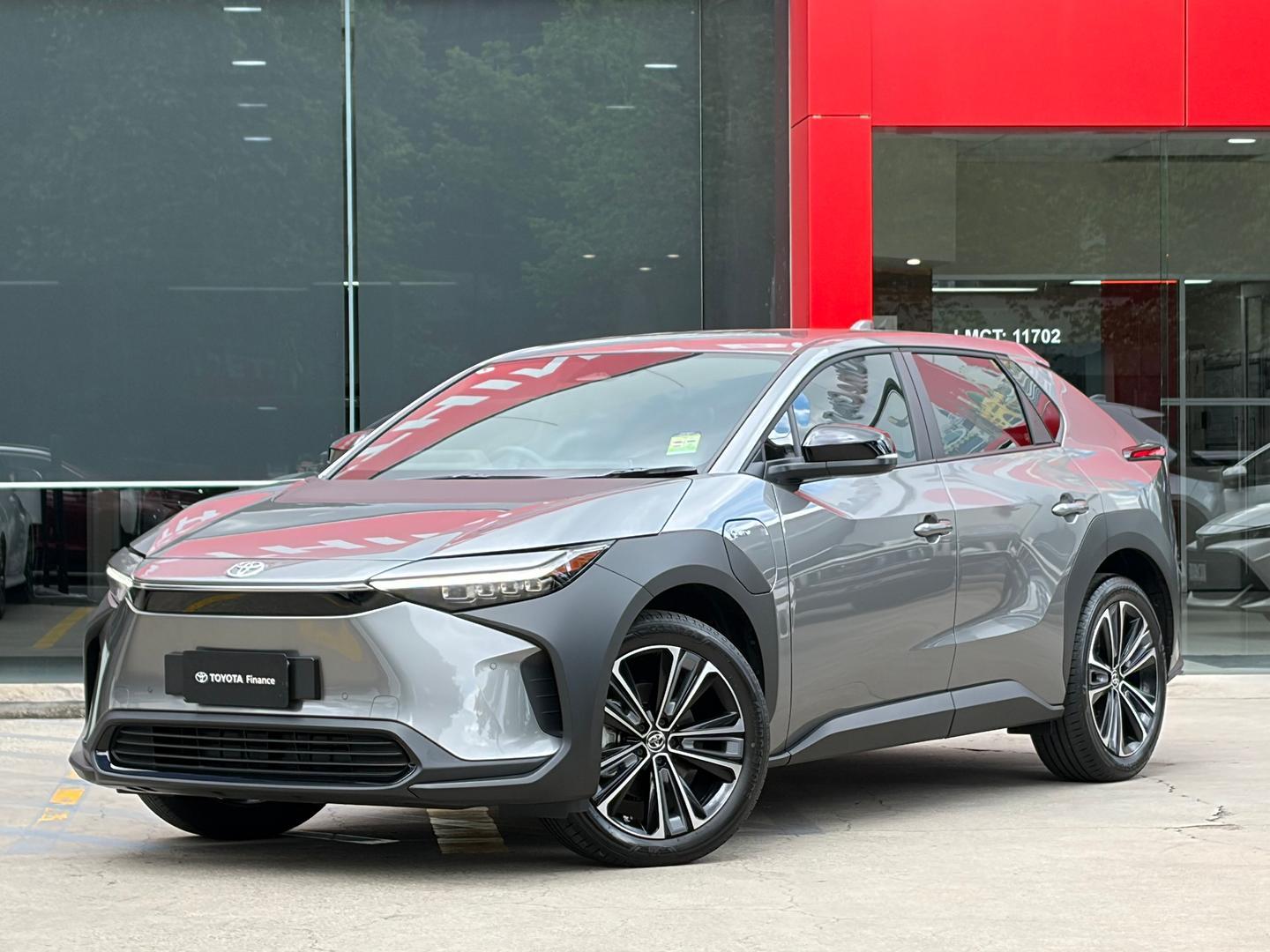 2023 Toyota bZ4X Standard 2WD in Silver