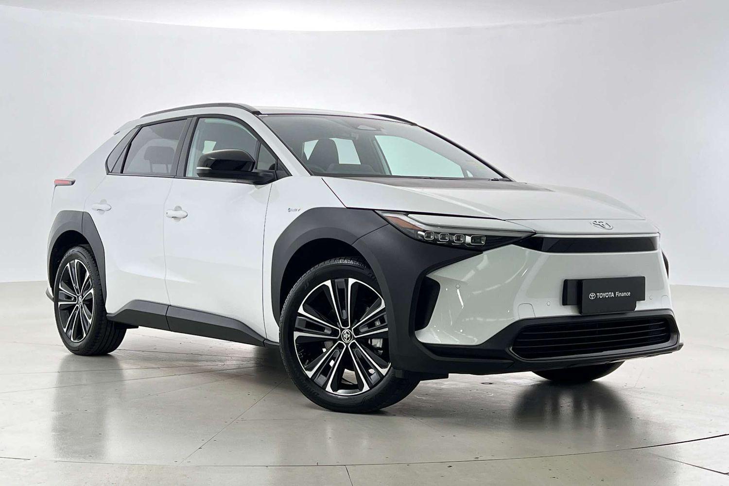 2025 Toyota bZ4X Standard 2WD in White