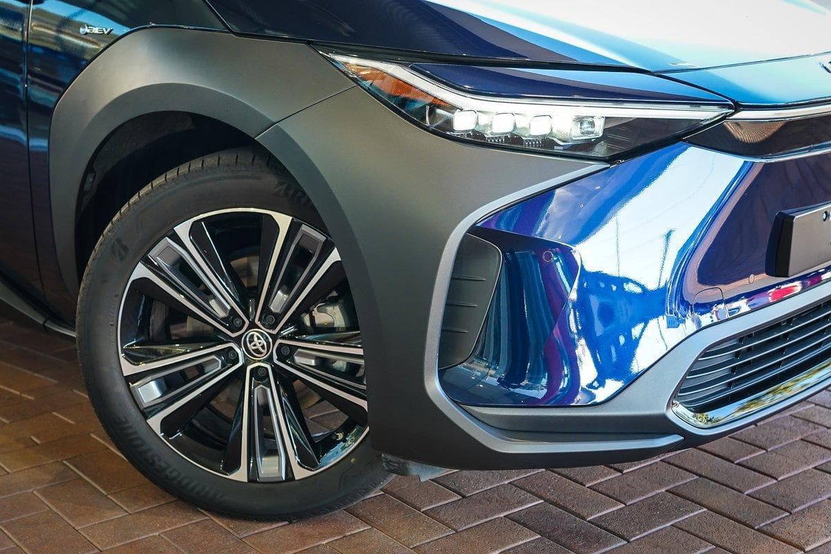 2023 Toyota bZ4X Standard 2WD in Blue