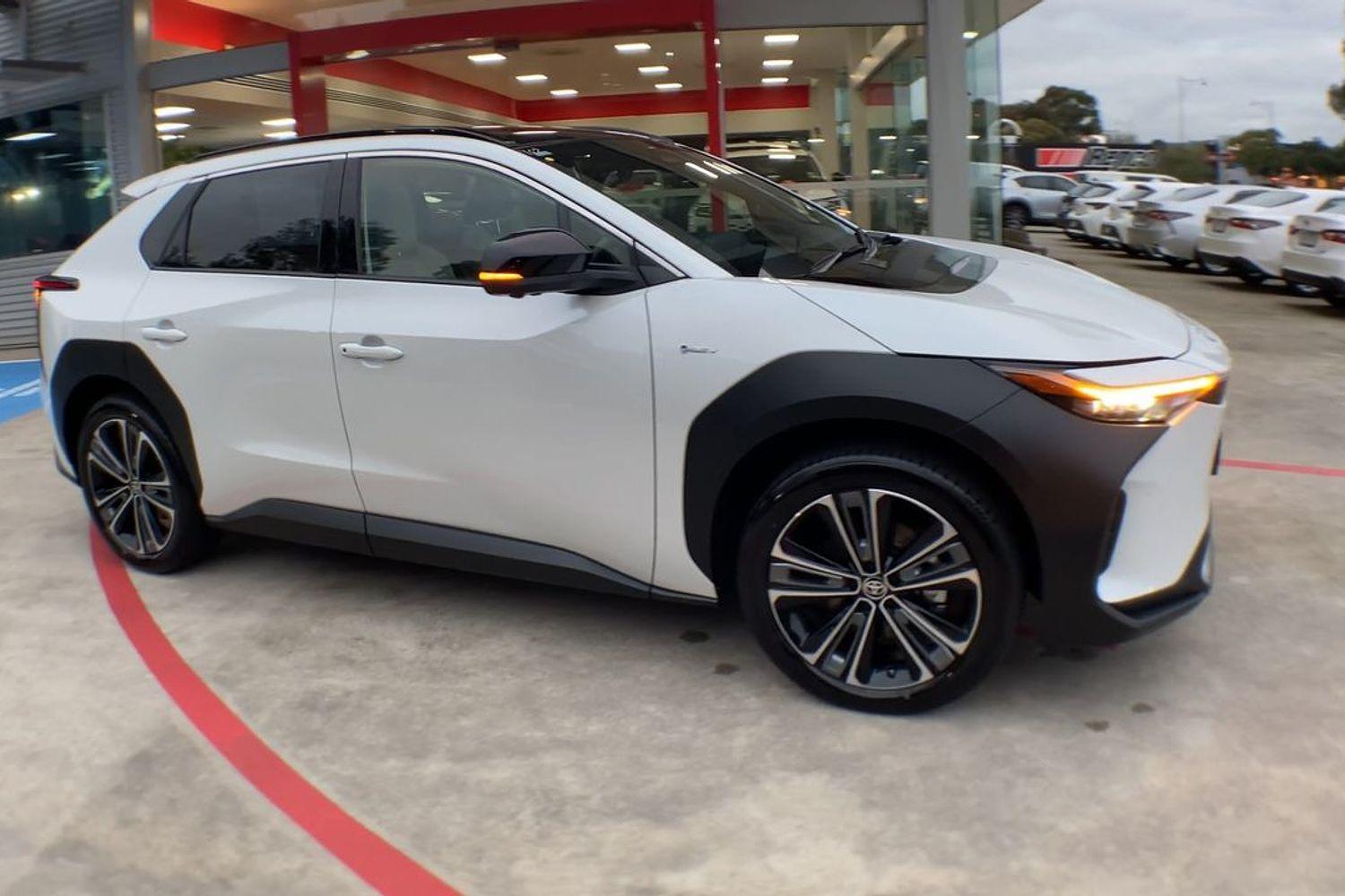 2023 Toyota bZ4X Standard AWD in White