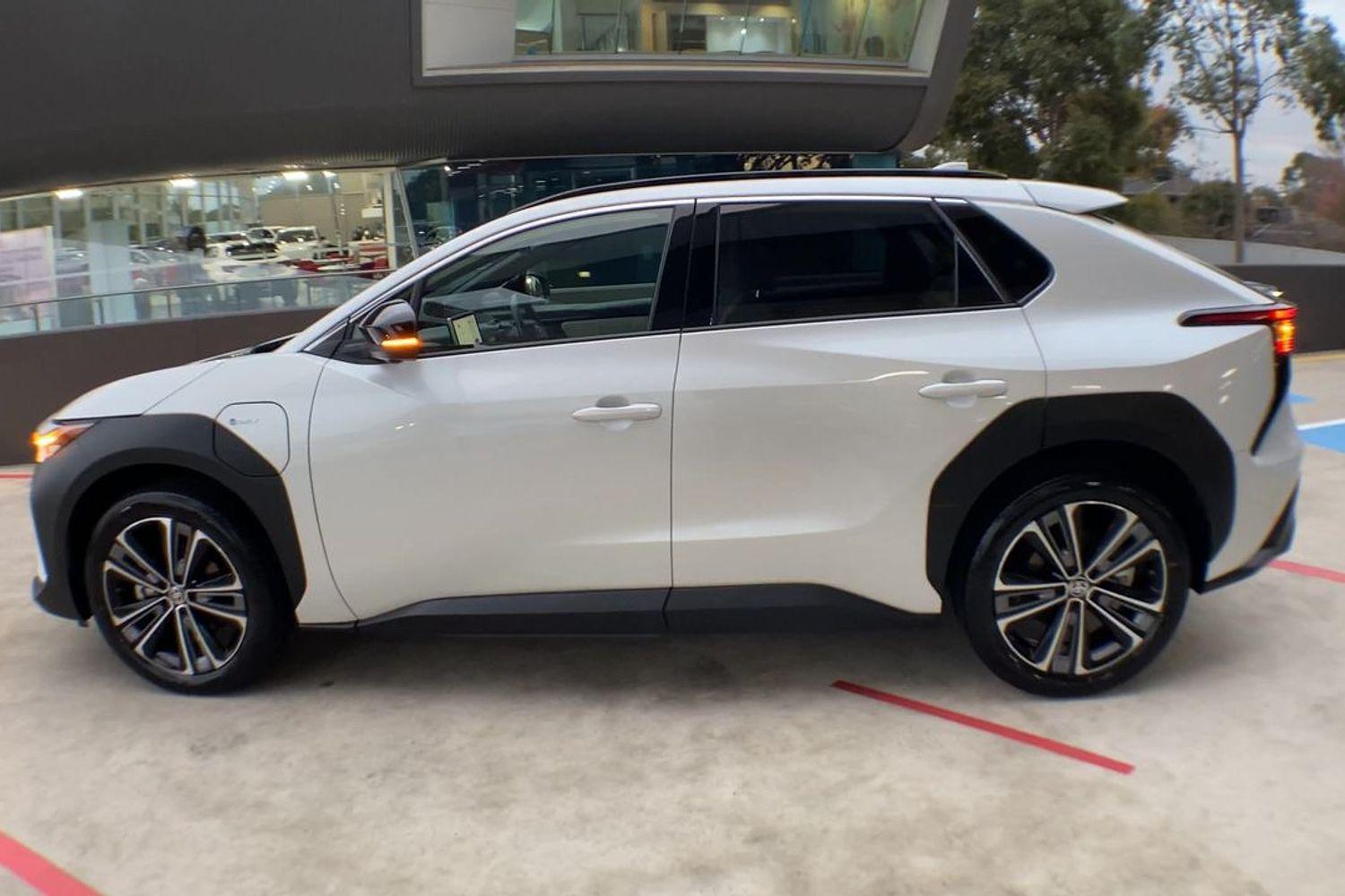 2023 Toyota bZ4X Standard AWD in White